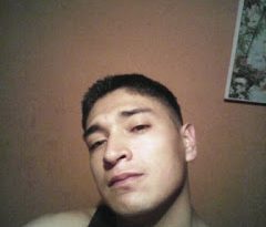 Joven colombiano busca mujeres lindas, alegres.