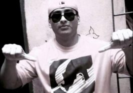 Hola soy jair saludos a todos gracias