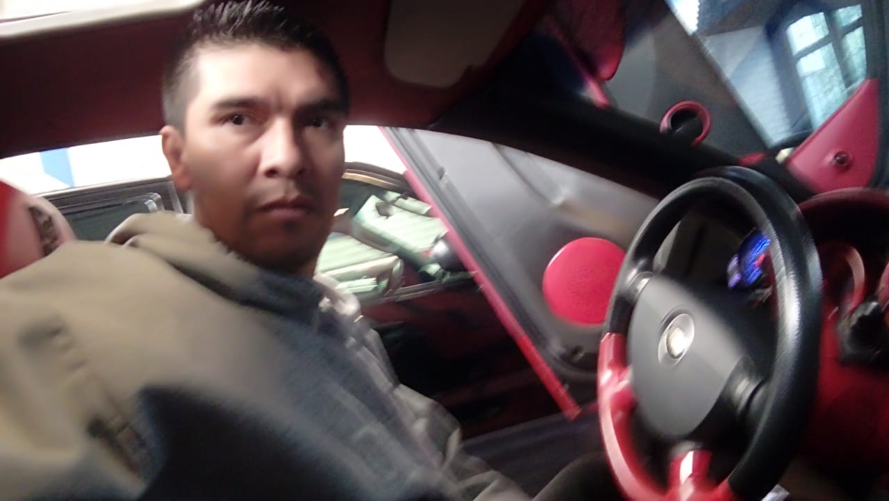 Soy un hombre sincero y honesto que busca persona para salir y ya veremos
