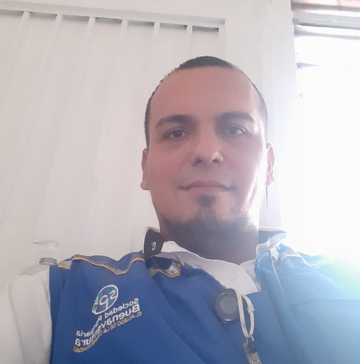 Hola soy jhonny alejandro tengo 38 años y soy de colombia me caracterizo por ser sociable ambale alegre