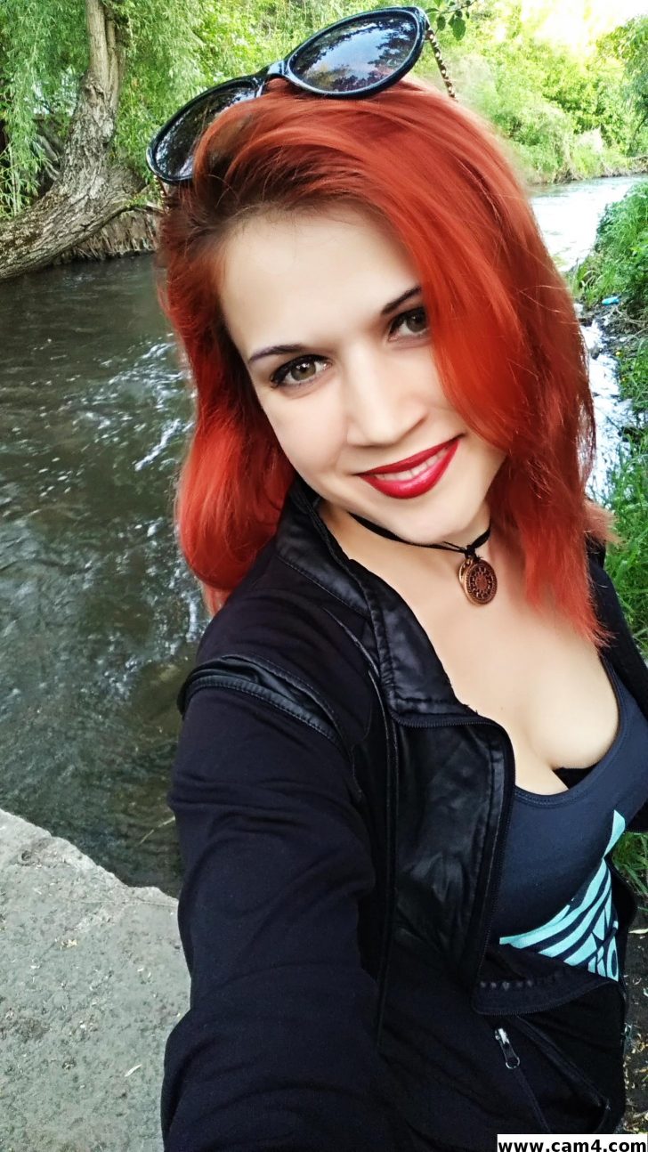 Mujer joven española de 33 años. Busco salir de la monotonía