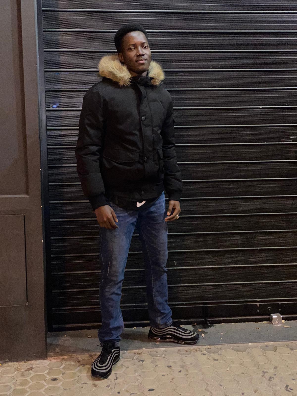 Soy un chico senegalese vivo en sevilla capital y estoy buscando una novia