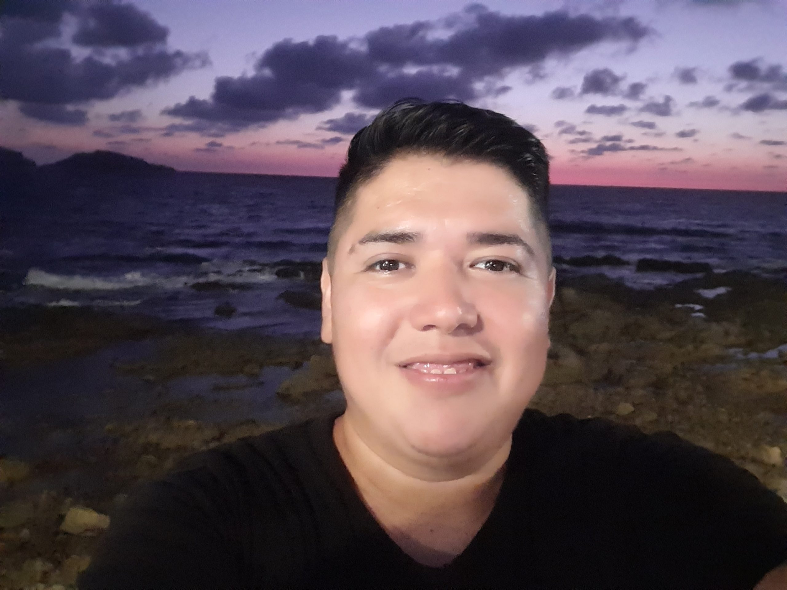 Hola buscando amistades de todos lados y todos los paises