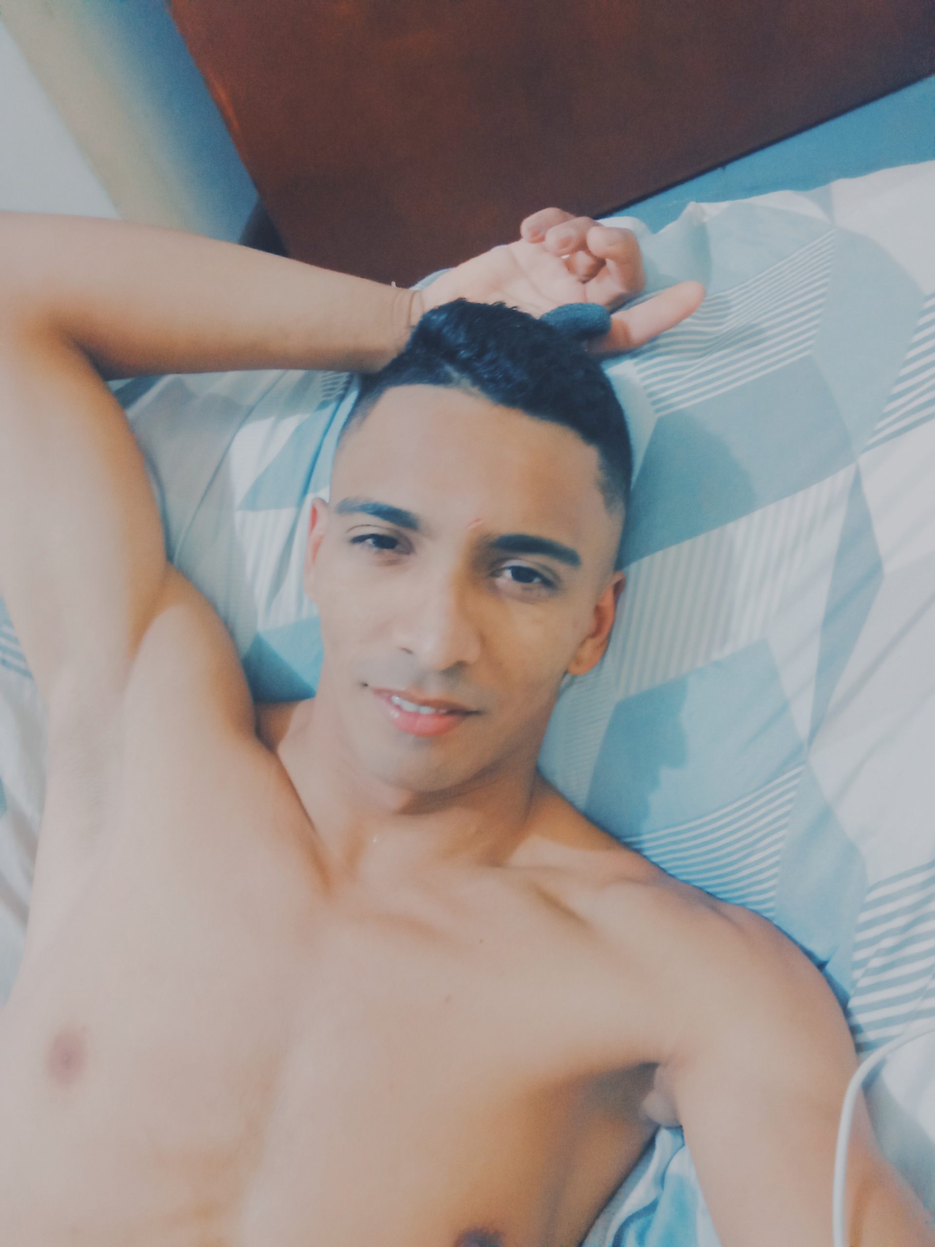 Soy un chico que le gusta compartir momentos lindos