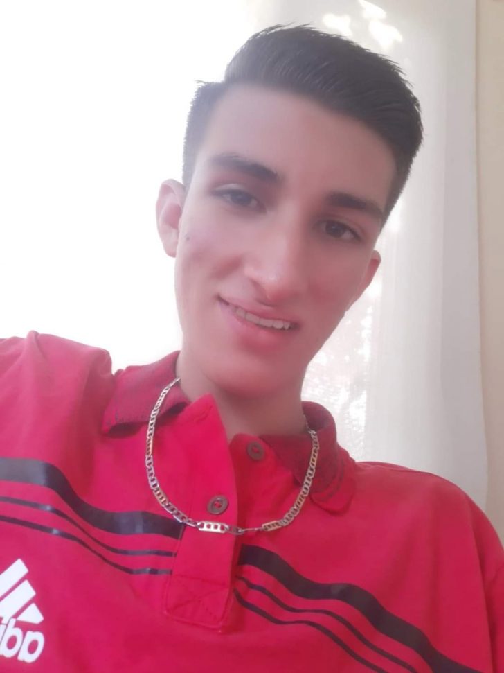 Busco Mujer Adinerada que me ayude economicamente a cambio de mi cariño