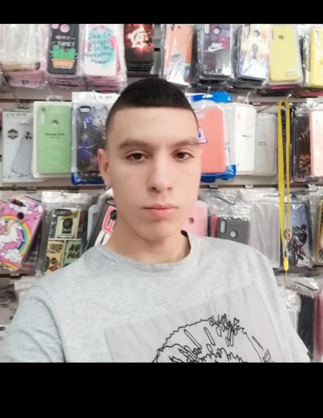Quiero conocer amigas y. Ps si si se da algo serio estaria bien.