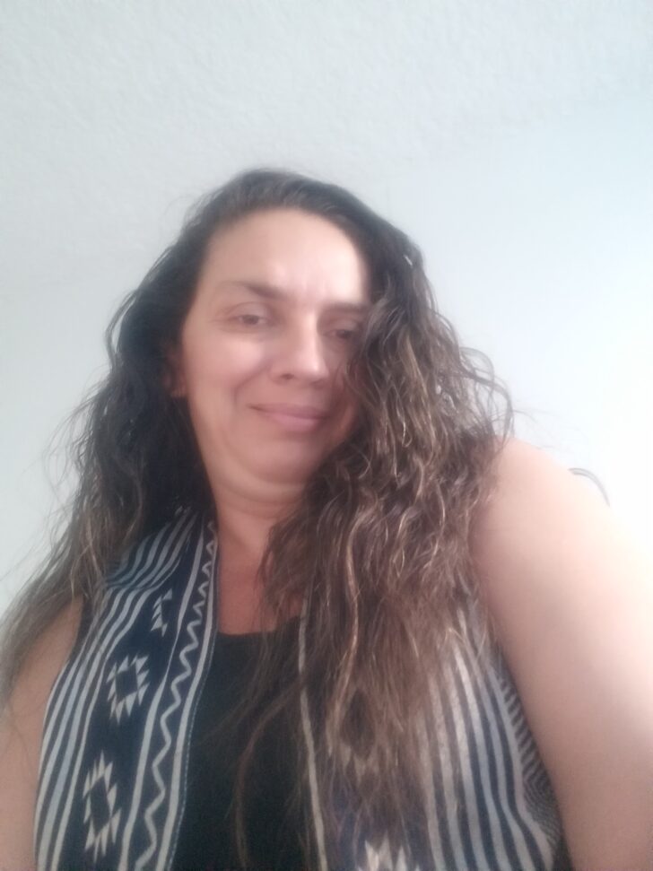 Chica de bucaramanga colombia me gustaría conocer muchos extranjeros y poder compartir