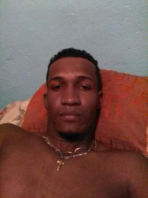 busco una chica k sea amable cariñosa divertida amorosa k le guste salir y k este dispuesta a tener una familia con migo