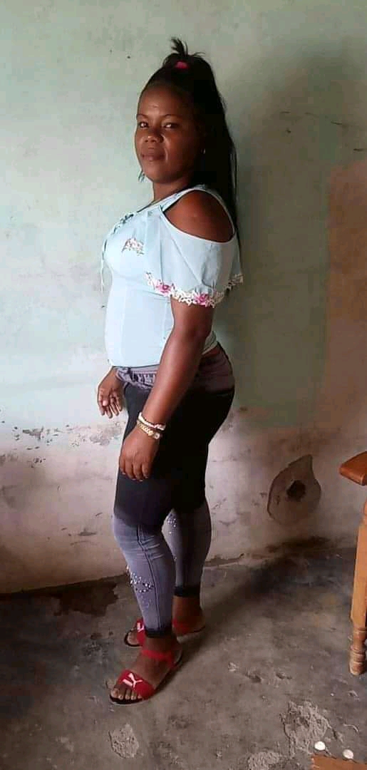 Hola soy una chica simpática con ganas de encontrar el amor.