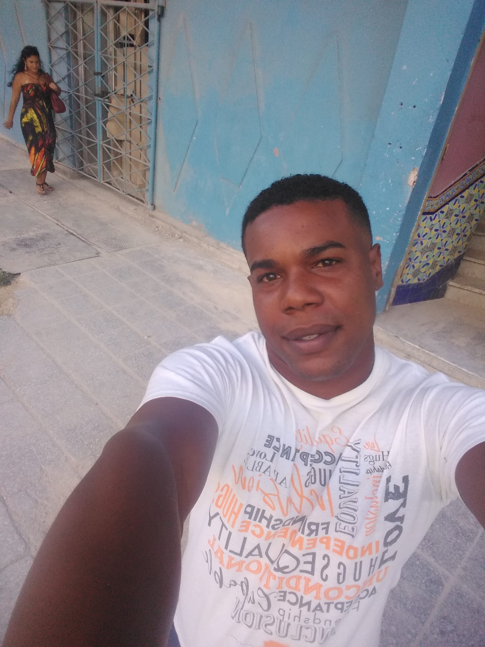 Saludos busco una relación hermosa,de ensueño,donde podamos vivir maravillas