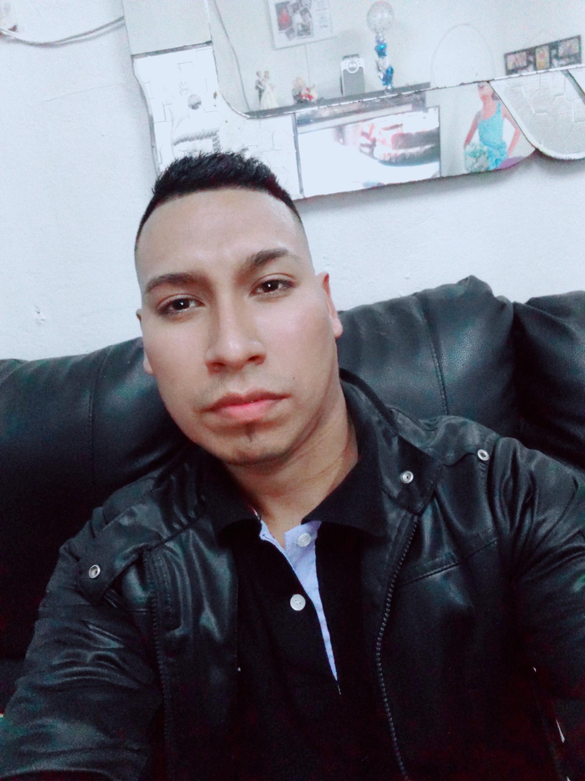 Hola soy George gamio soy de Perú me encanta salir