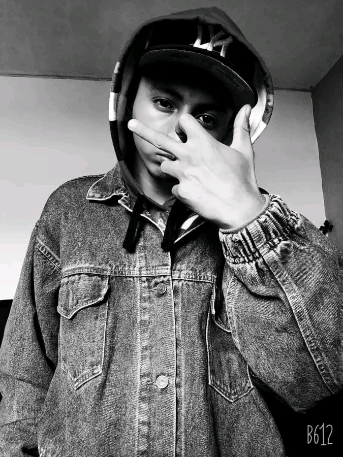 Soy un jovencito muy abierto sin complicaciones