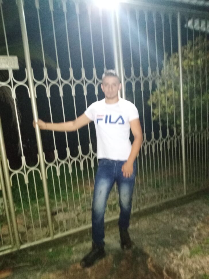 Hola que tal busco mujer para algo serio