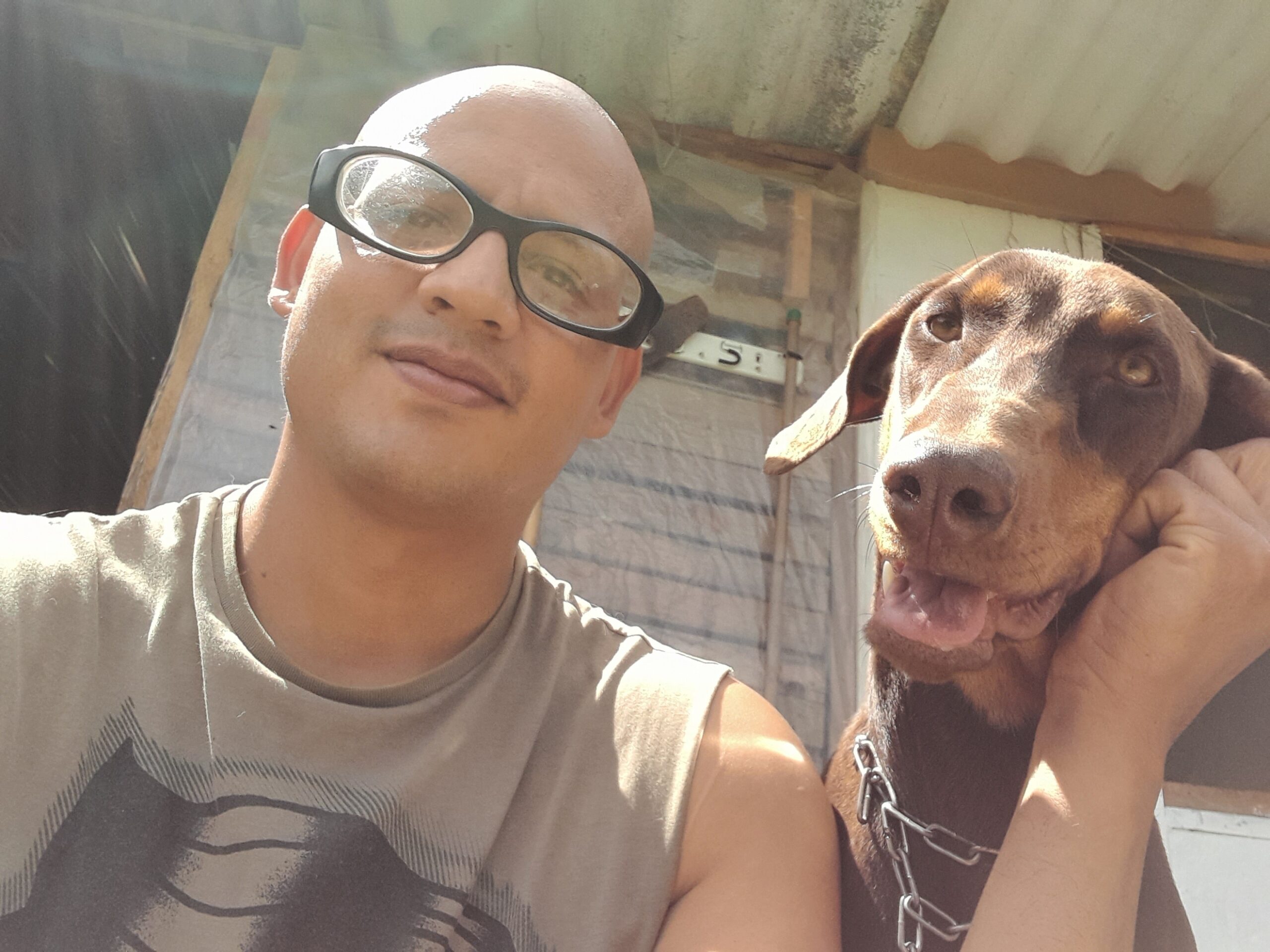Busco mujer que quiera complementar mas aun mi felicidad