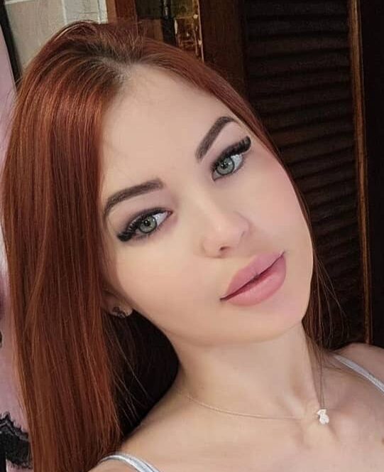 Hola mi nombre es Mónica soy soltera busco un hombre q me haga compañía