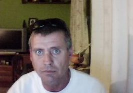 Hombre de Granada España busca chica para relación seria